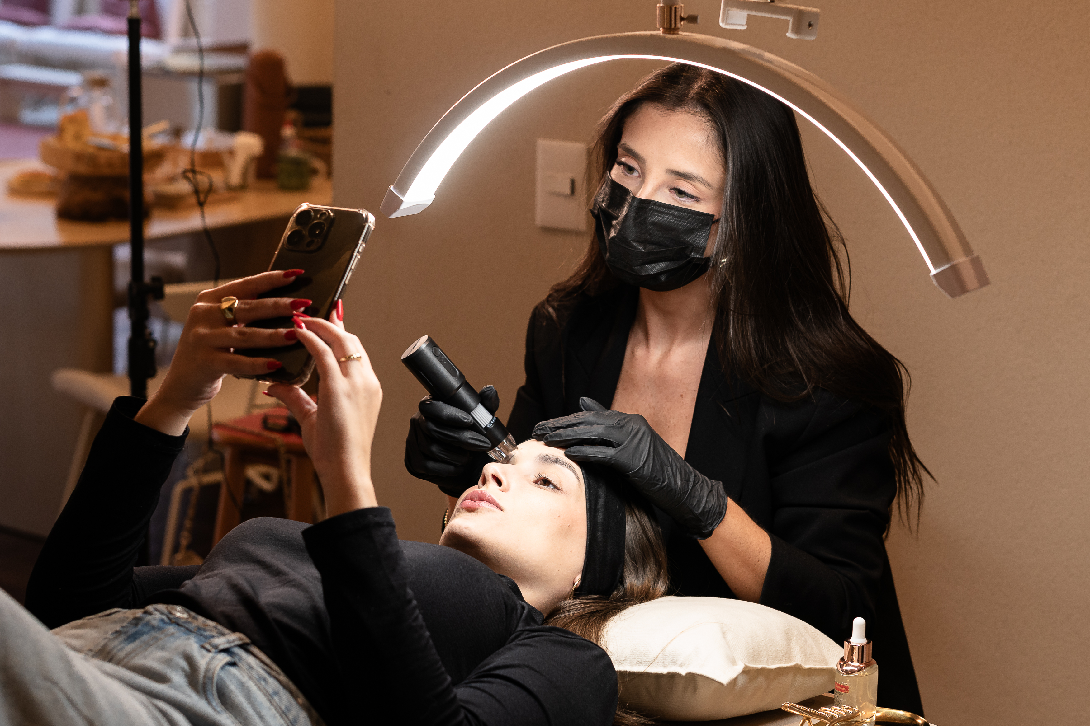 Nicole Benato em atendimento